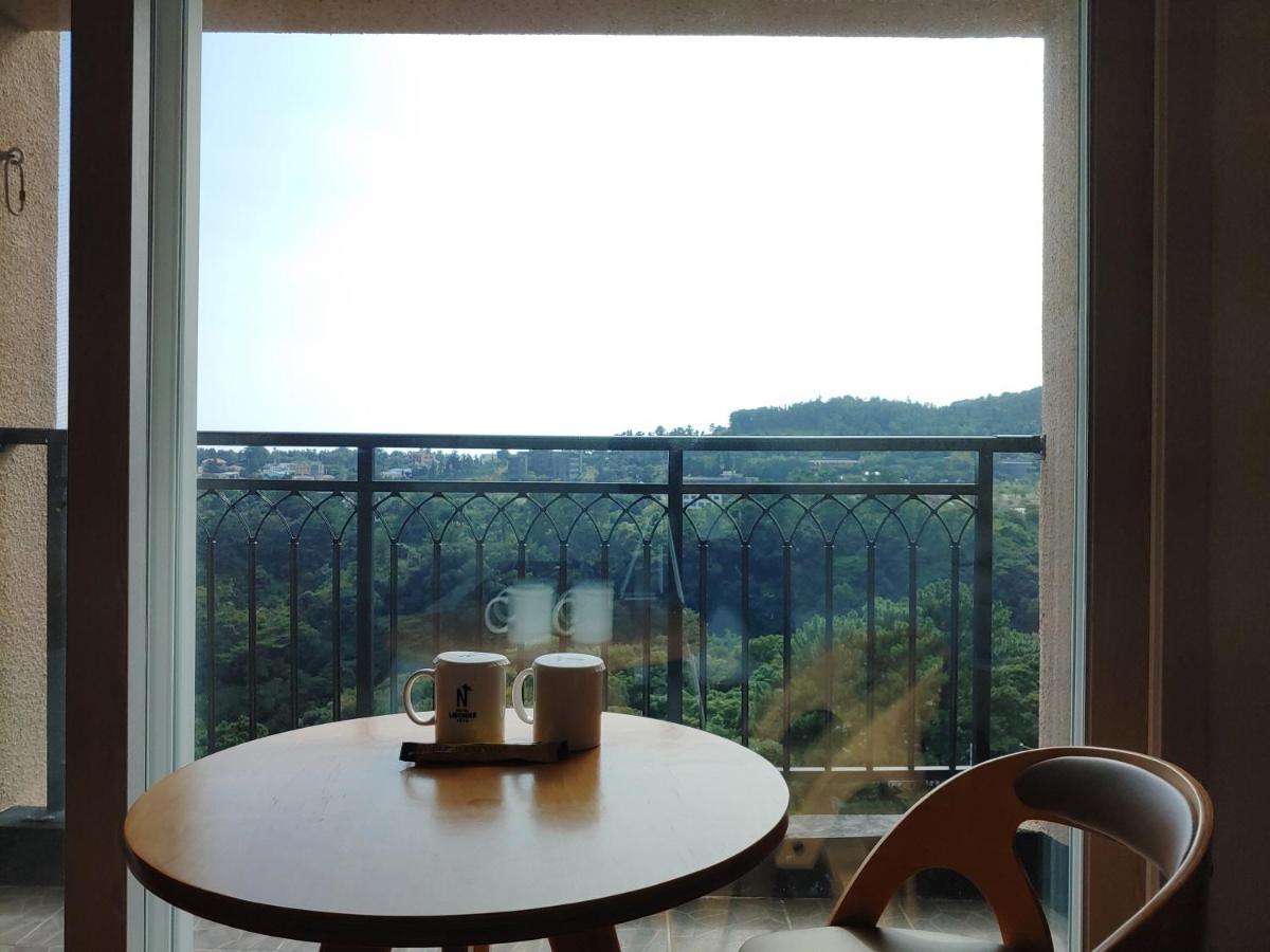 סאוגוויפו Jeju Lavender Hotel מראה חיצוני תמונה