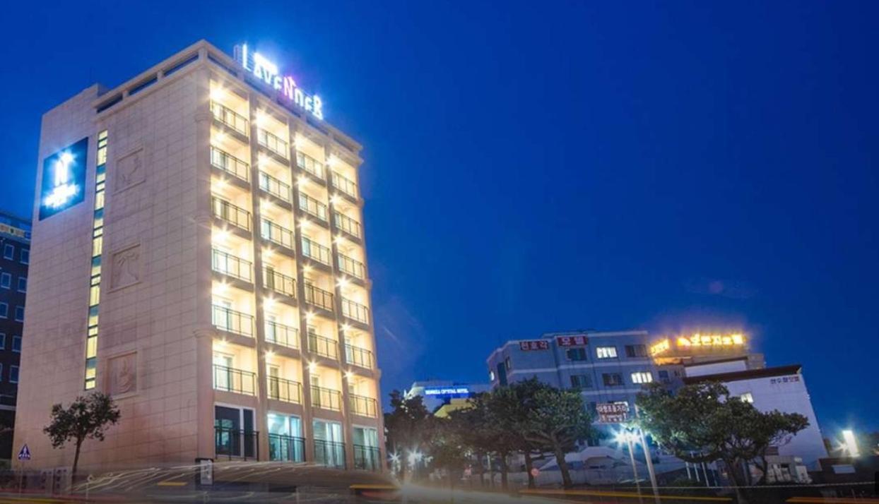 סאוגוויפו Jeju Lavender Hotel מראה חיצוני תמונה
